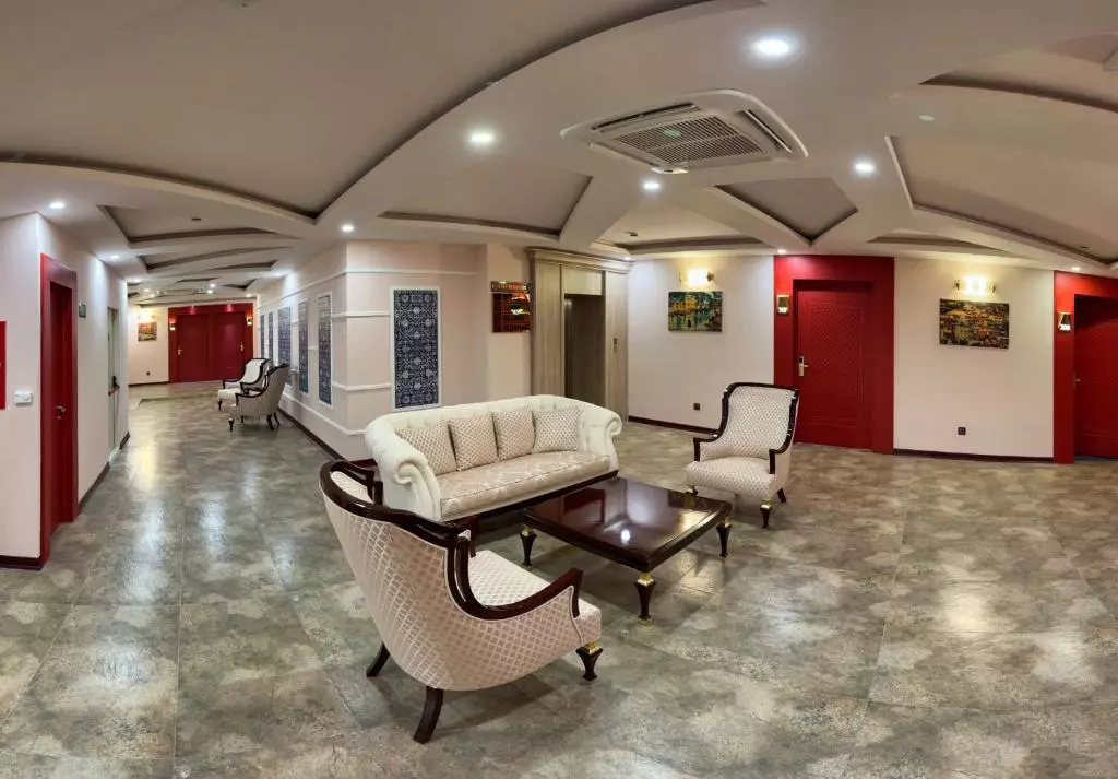 Denis hotel